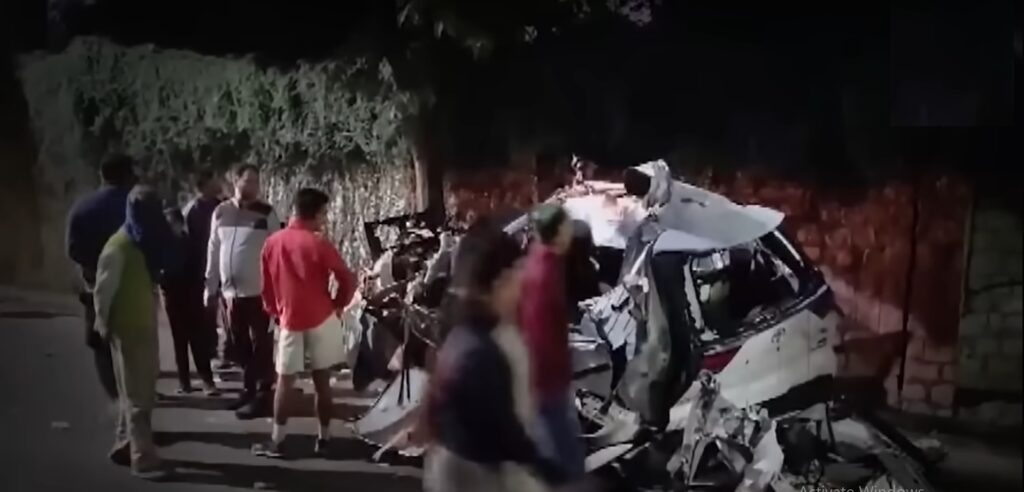 Dehradun Innova accident